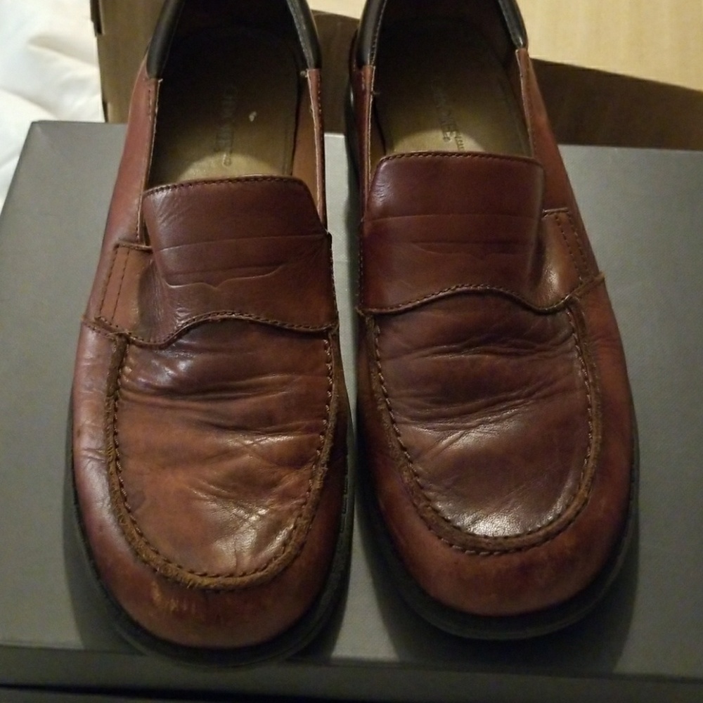 Women size 8 Cherokee loafer